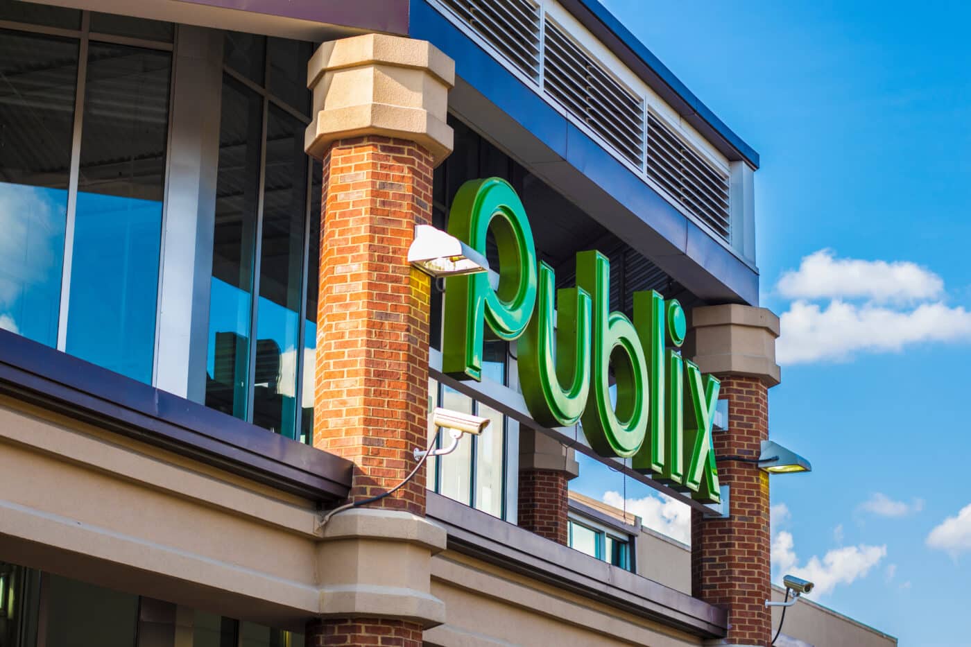 Buy or Sell Publix anchored shopping center